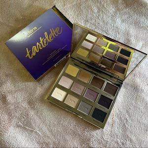 Tarte Tartelette matte eyeshadow palette